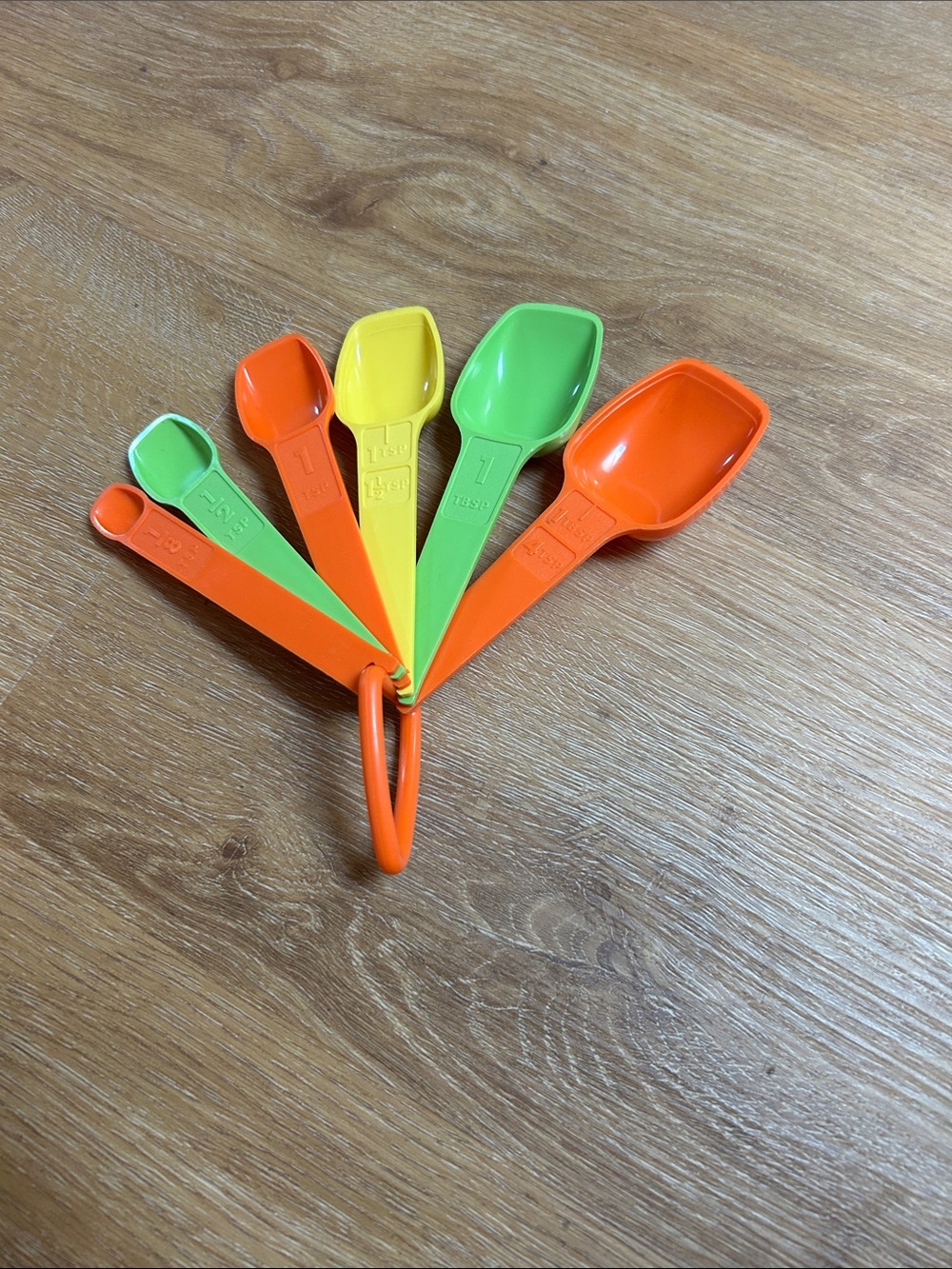 Tupperware Bright Orange, Green & Yellow Measuring Spoon Set.  Vintage.